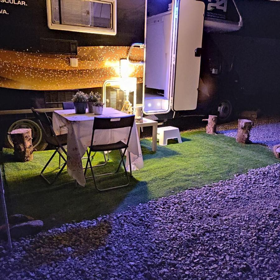 Autocaravana En El Centro De Bienestar Tfm Campsite
