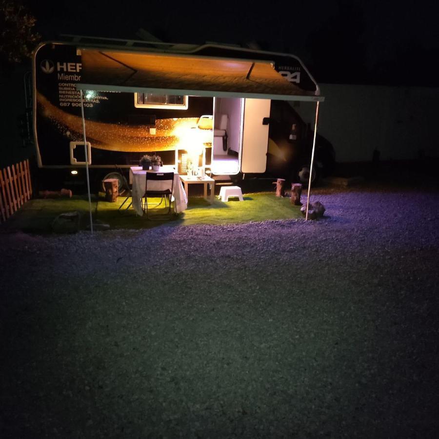 Autocaravana En El Centro De Bienestar Tfm * Cadiz